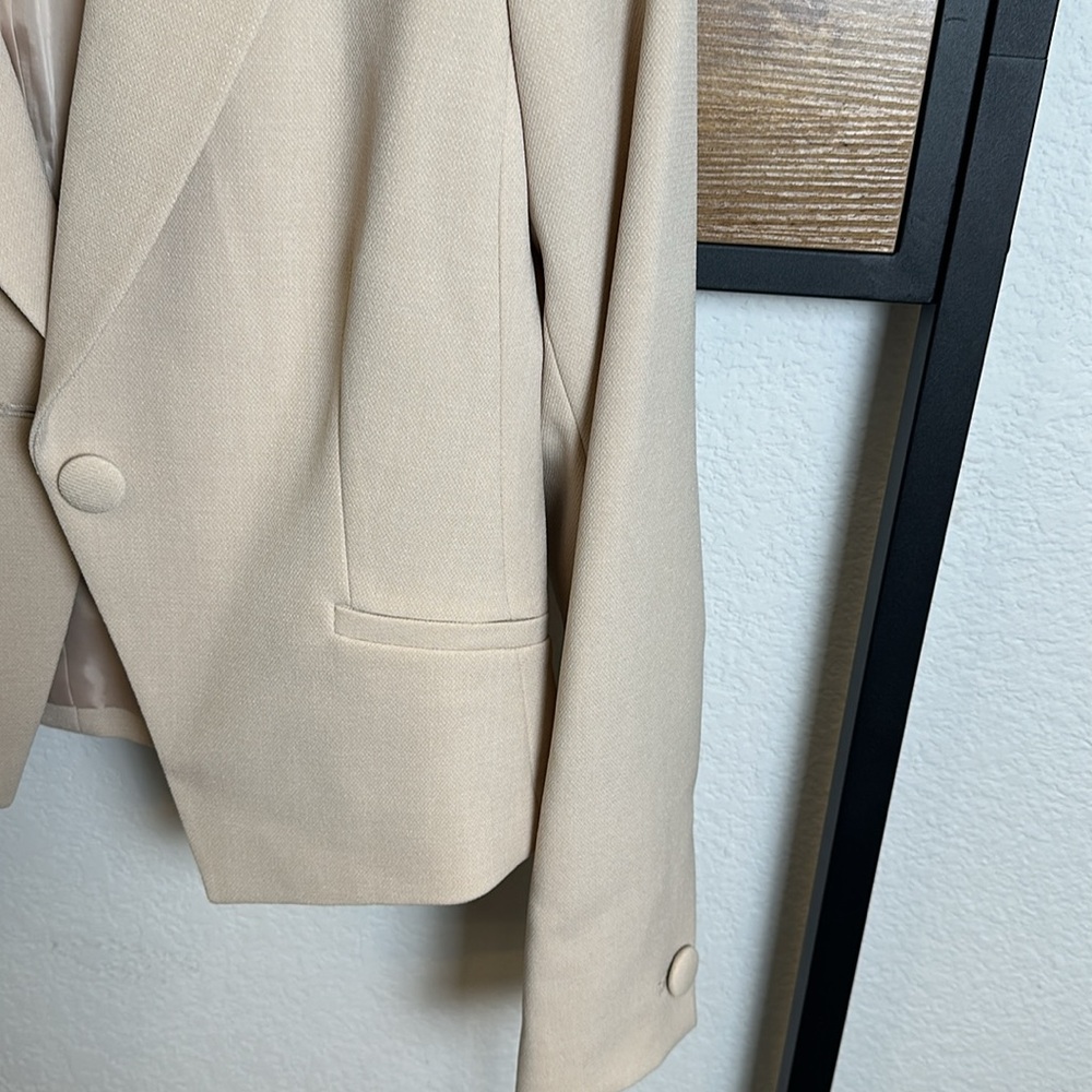 NWT Calvin Klein Cream Suit Jacket - size 6 - Fully Lined - Picture 6 of 9